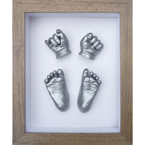 Contemprary 10x8 Single Oak frame with silver casts of a newborn