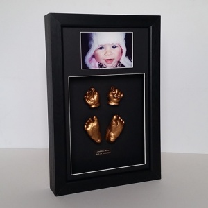 Luxury Hardwood 16x10'' Double Black Frame