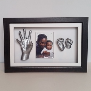 Luxury Hardwood 16x10'' Single Black Frame